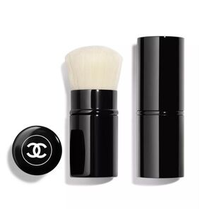 Brand New in Box ⭐️CHANEL⭐️ Les Beiges Retractable kabuki brush